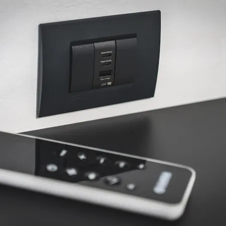 Wownavigli Apartment-sofa Bed Metro M4 Tram 2 Apartman *